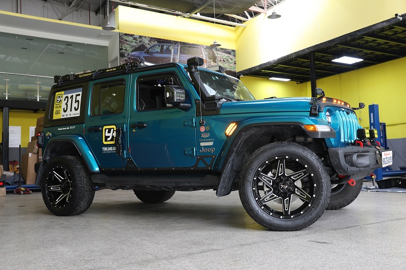 T4-Car-1.jpg